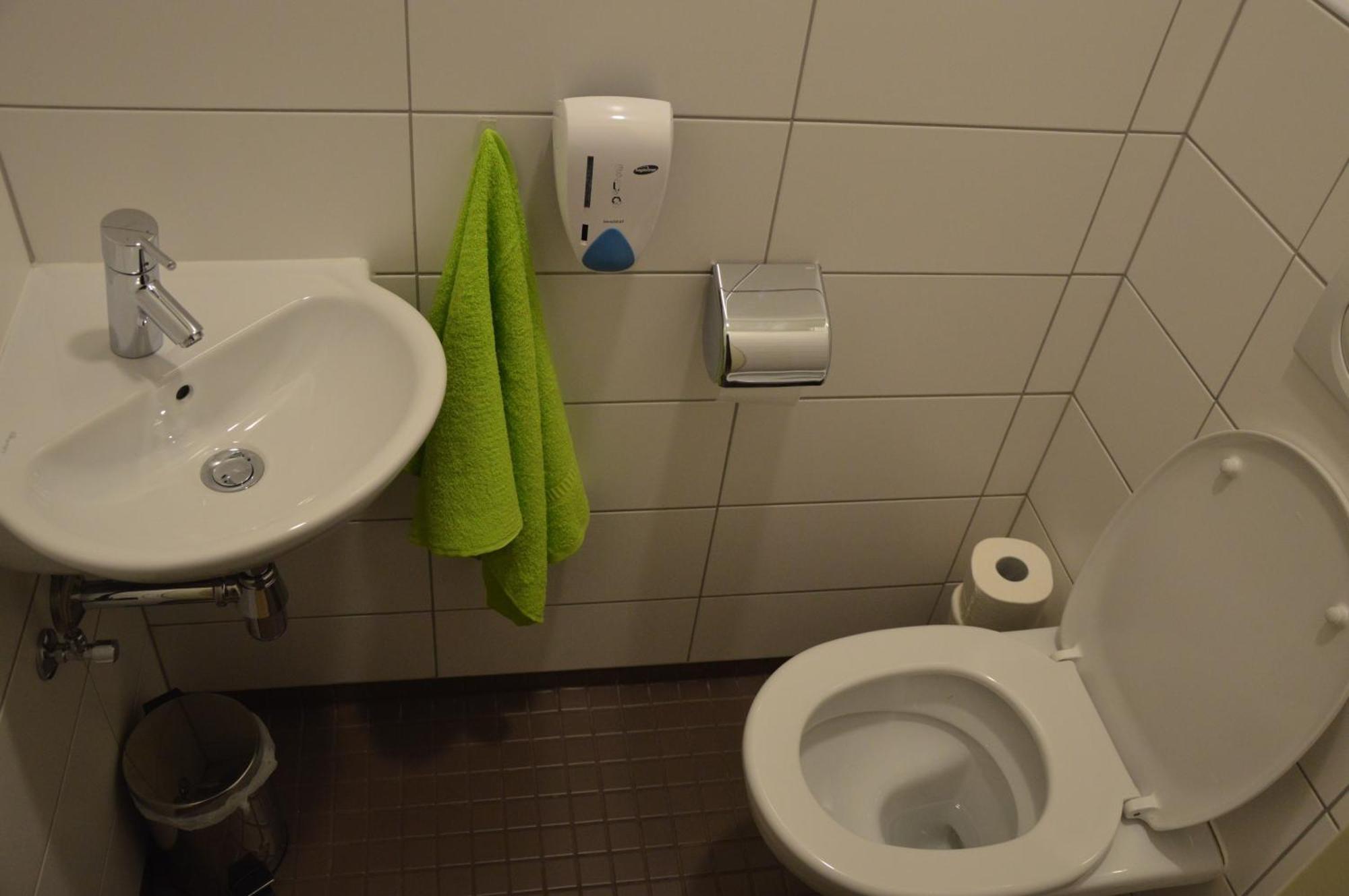 Hostel-jugendherberge Hostel *